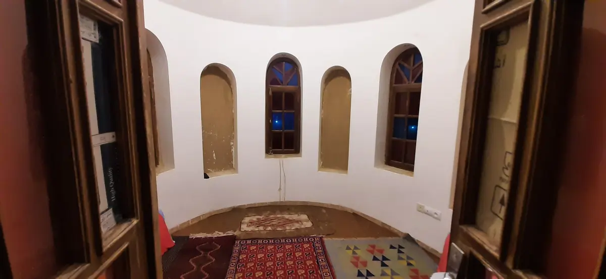 رویای کویر اتاق بالا خانه