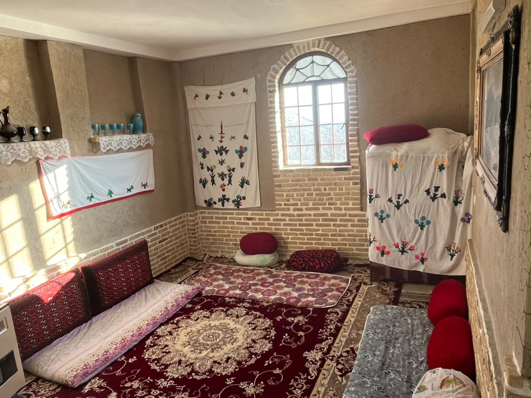 اسپاخو اتاق سپیدار